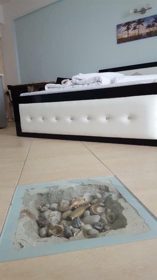 Ria Mare Hotell Qeparo Exteriör bild