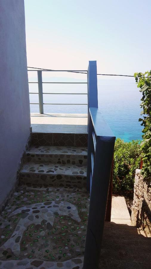 Ria Mare Hotell Qeparo Exteriör bild